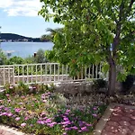 Mimoza Holiday home