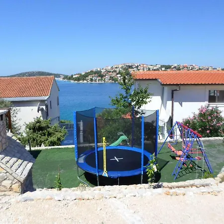 Holiday home Mimoza *