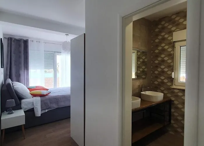 Tatil Evi Mimoza Rogoznica (Sibenik-Knin)