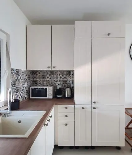 Mimoza * Rogoznica (Sibenik-Knin)